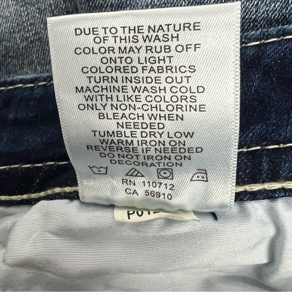 NWT VIGOSS HERITAGE FIT Women’s Blue Jean Capris Sz 4 Distressed Stretch Pockets - Picture 10 of 13